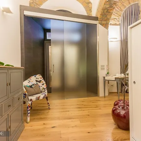 Colosseum Romantic Flat
